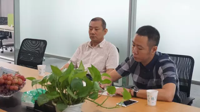 劉部長視察1.png